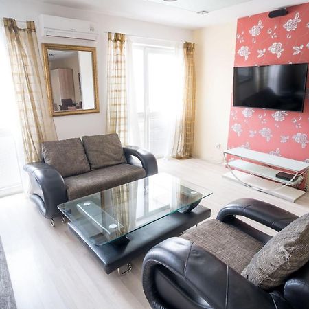 Apartment Vodni With Parking Brno Dış mekan fotoğraf